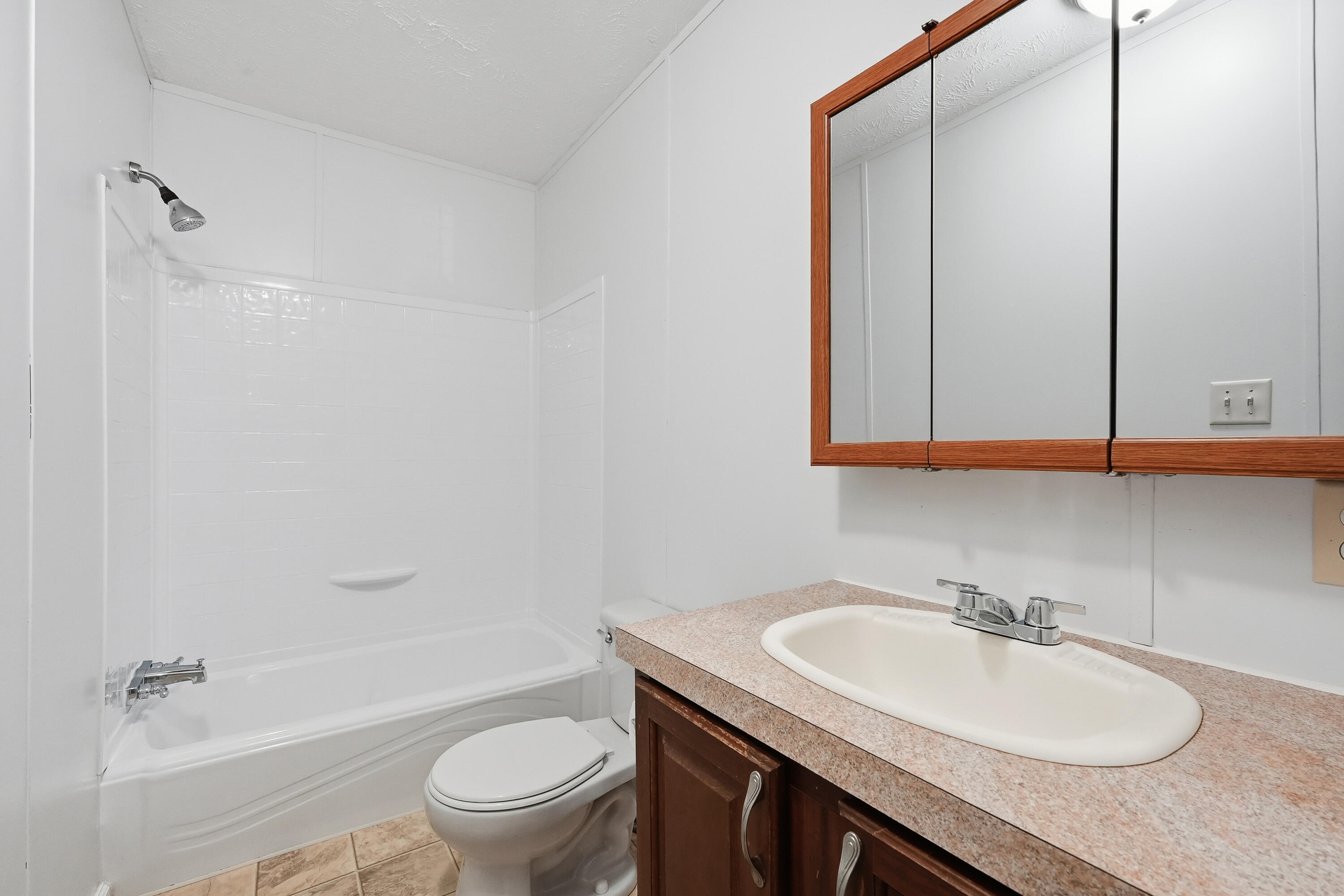 482 Roberts Road East DeFuniak Springs, FL 32433 - Photo 47 of 61 a bathroom with a sink and a toilet