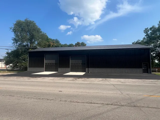 $375,000 | 146 West Jackson Street, Seneca, IL 61360