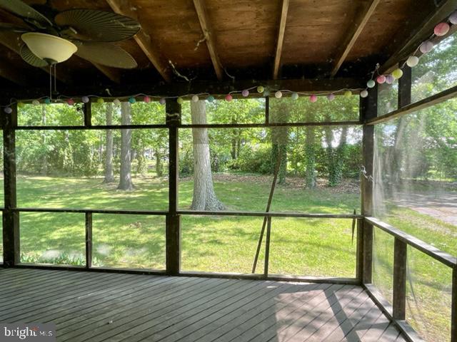 30 Sunset Lake Road Bridgeton, NJ 08302 - Photo 44 of 62 Screened Porch