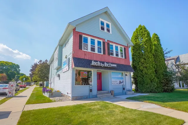 $589,900 | 2191 South 60th Street, West Allis, WI 53219