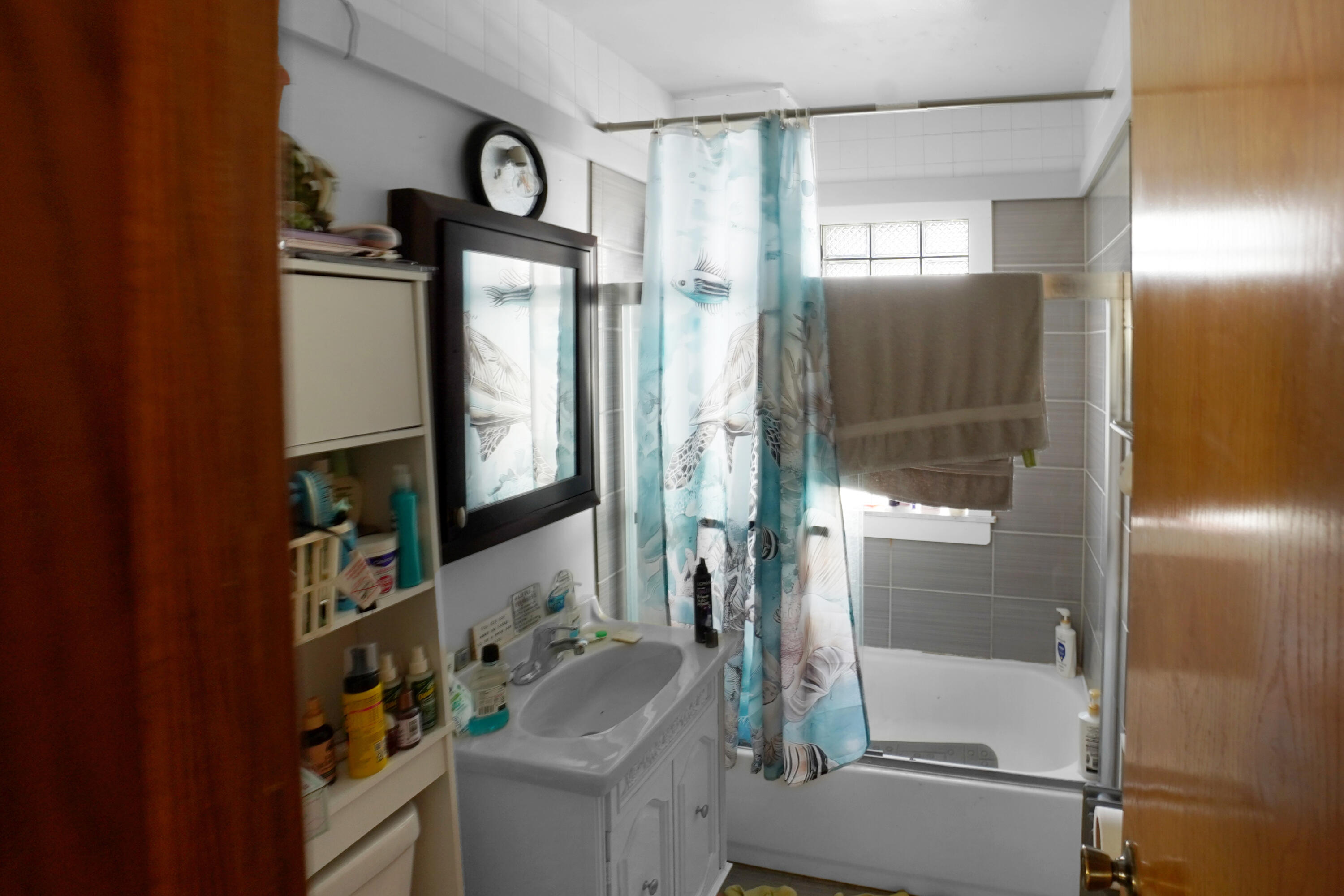 2191 South 60th Street West Allis, WI 53219 - Photo 21 of 27 Bathroom