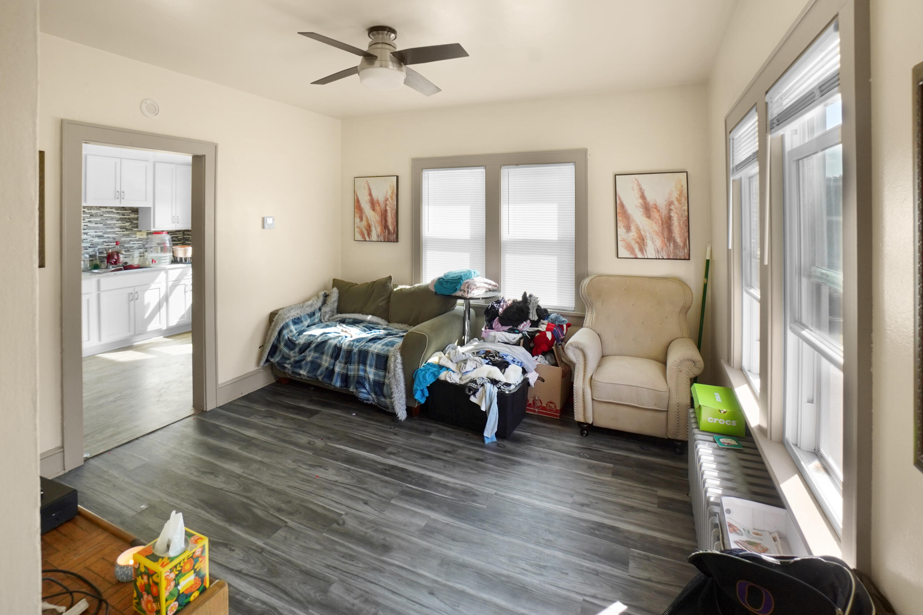 2191 South 60th Street West Allis, WI 53219 - Photo 10 of 27 Living Room