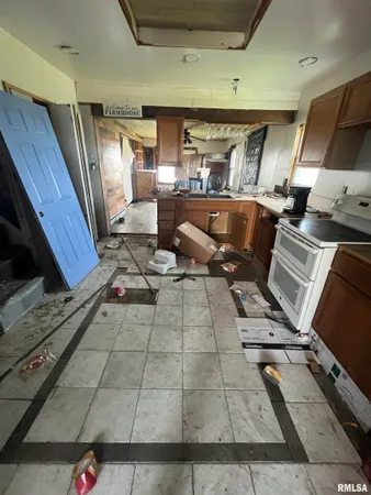 $50,000 | 423 Knox Road 2350 North, Rio, IL 61472