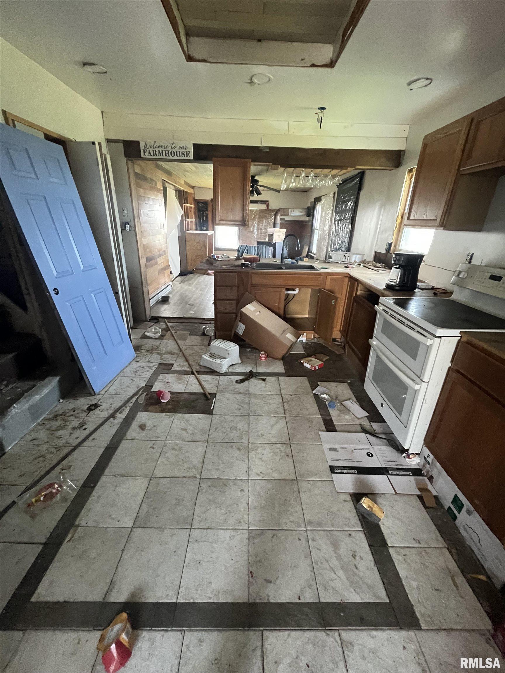 423 North Knox Road Rio, IL 61472 - Photo 5 of 22