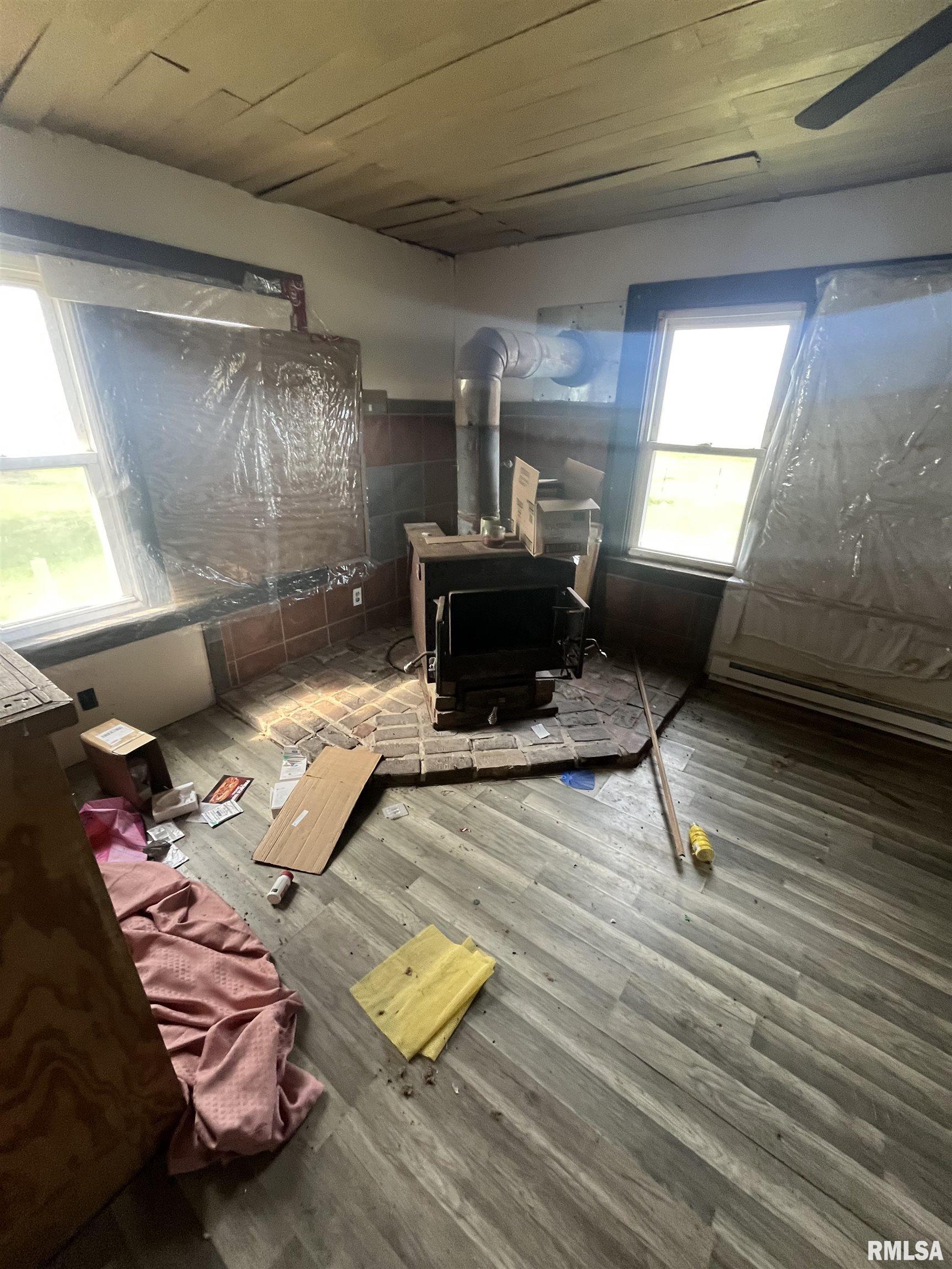 423 North Knox Road Rio, IL 61472 - Photo 8 of 22