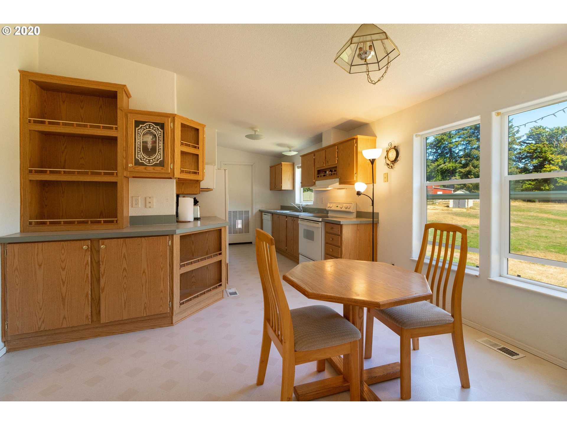 835 Skelly Road Yoncalla, OR 97499 - Photo 14 of 31 Gallery Image 14