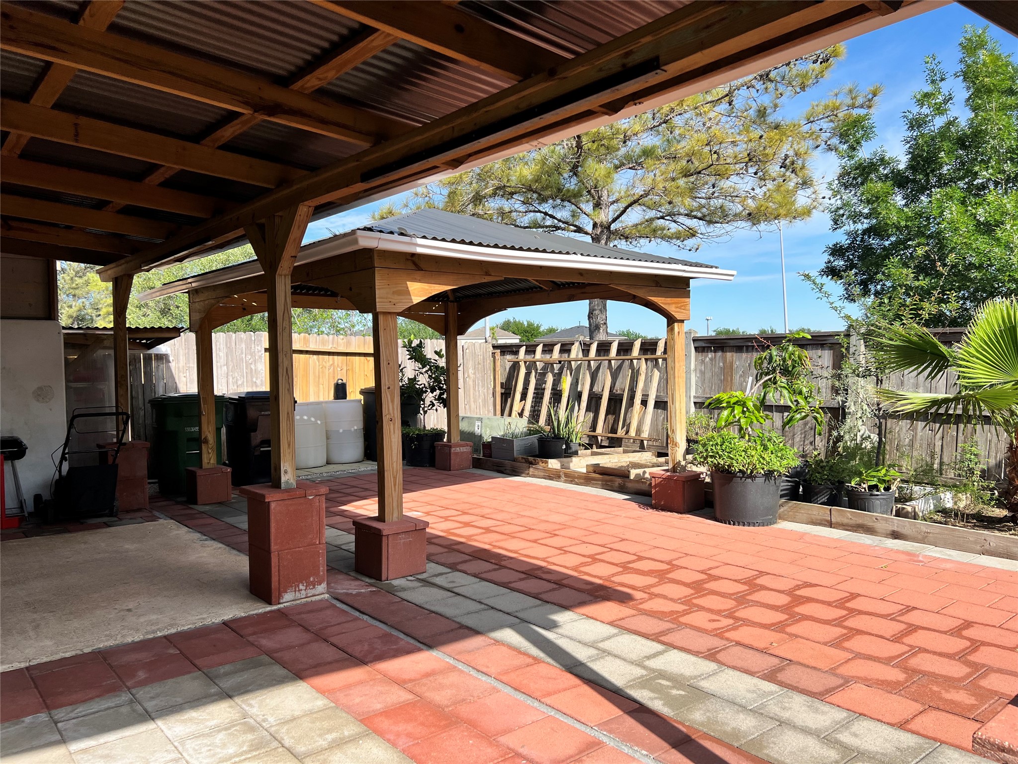 9111 Fuqua Ridge Lane Houston, TX 77075 - Photo 21 of 21 a view of outdoor space