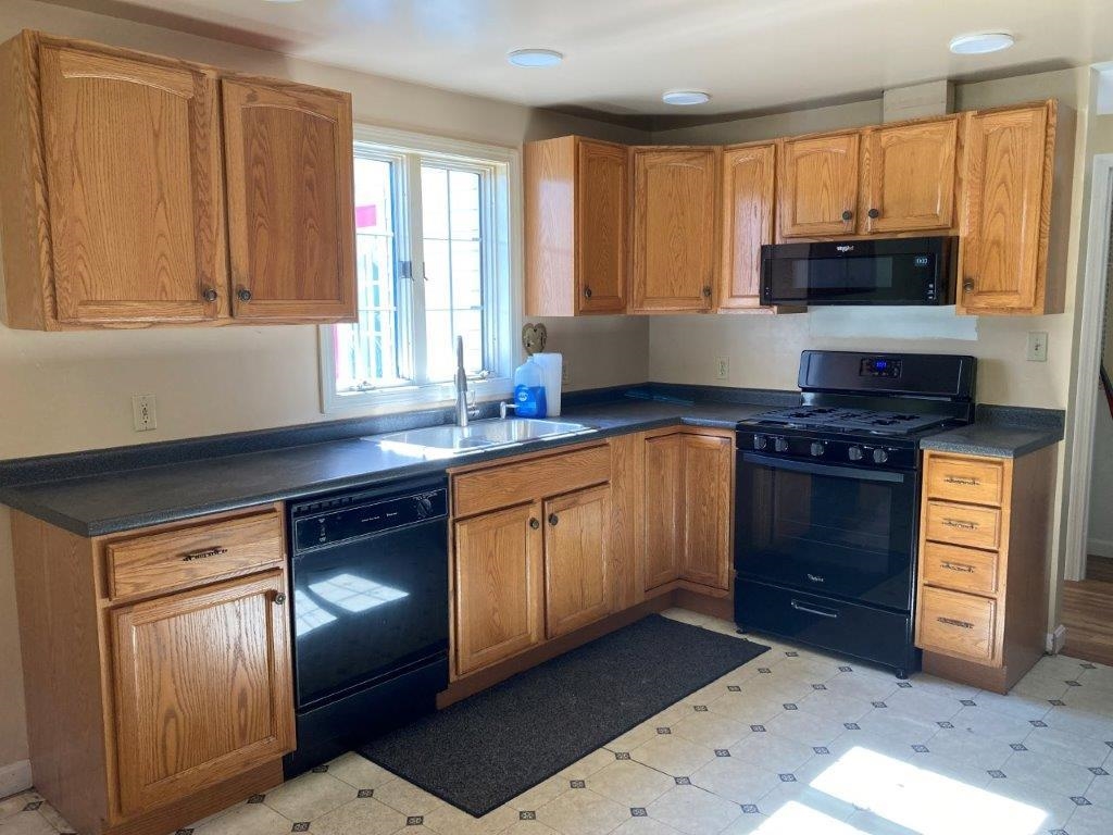 377 Kinsman Road Grafton, NH 03240 - Photo 4 of 40 Gallery Image 4