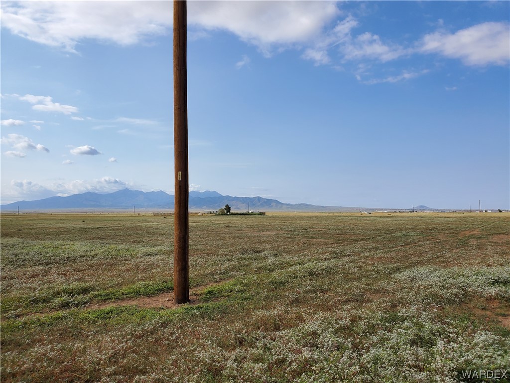 Lot 117 East Parker Road Kingman, AZ 86401 - Photo 14 of 20 a view of an ocean and beach