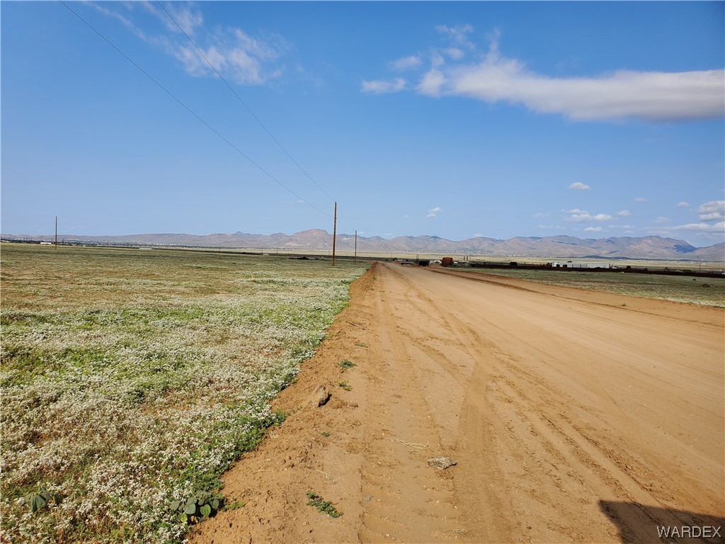 Lot 117 East Parker Road Kingman, AZ 86401 - Photo 18 of 20 a view of an ocean beach