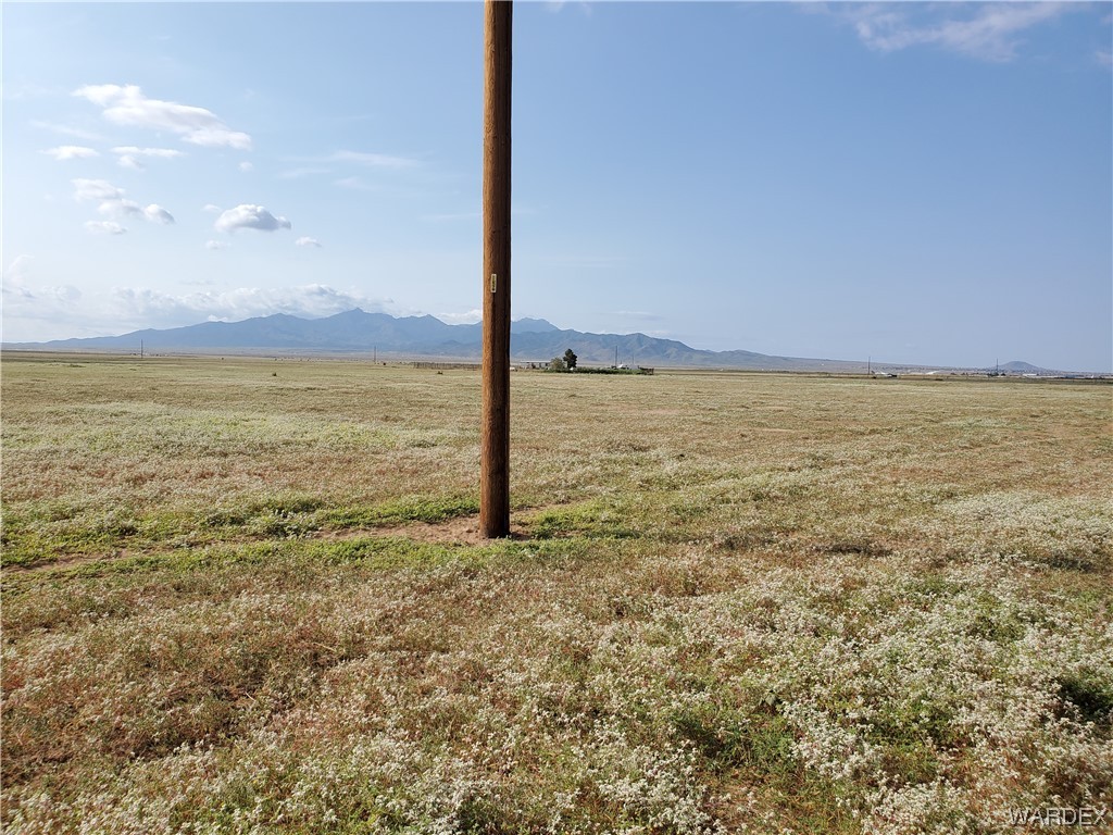 Lot 117 East Parker Road Kingman, AZ 86401 - Photo 4 of 20 a view of an ocean and beach