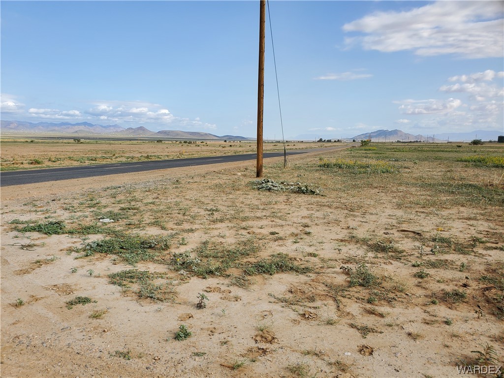 Lot 117 East Parker Road Kingman, AZ 86401 - Photo 8 of 20 a view of an ocean beach