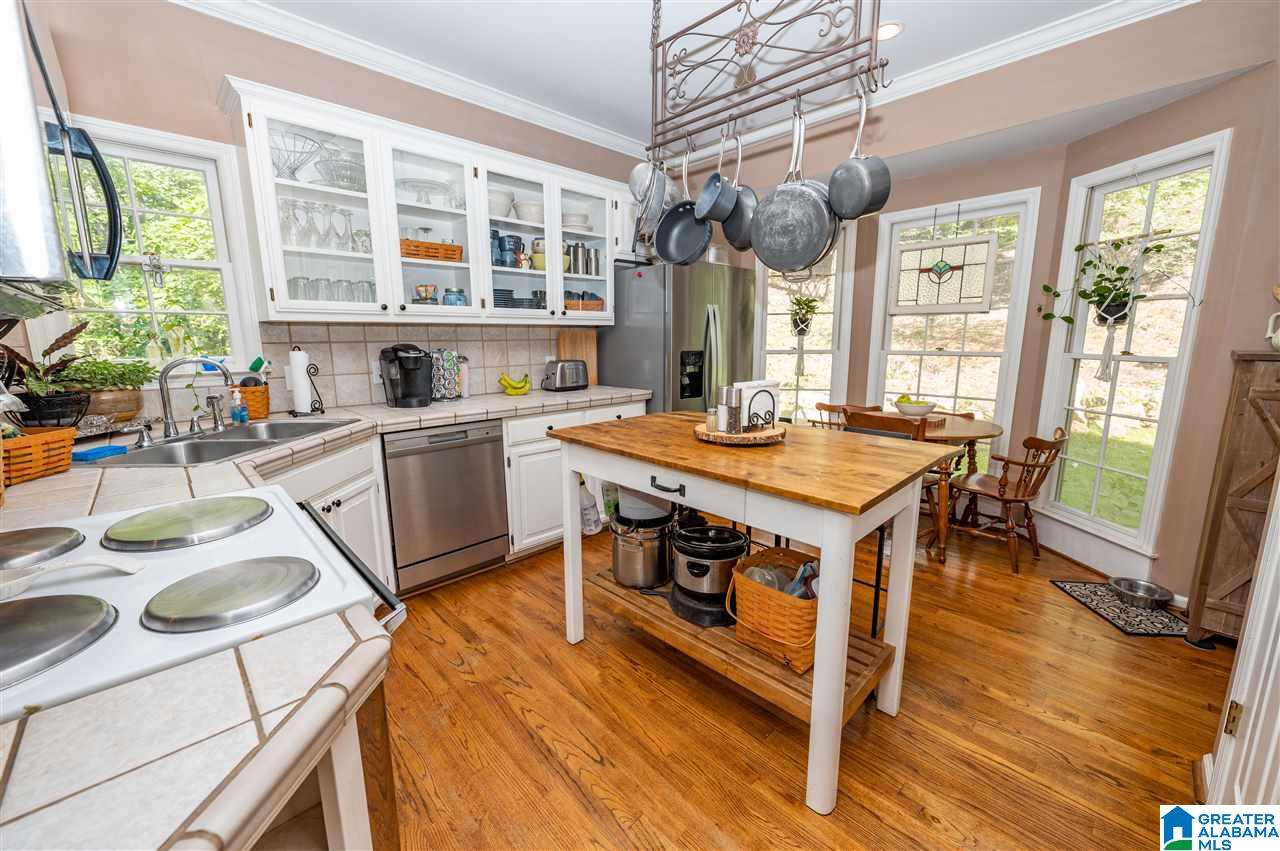 4006 South Shades Crest Road Birmingham, AL 35244 - Photo 46 of 48