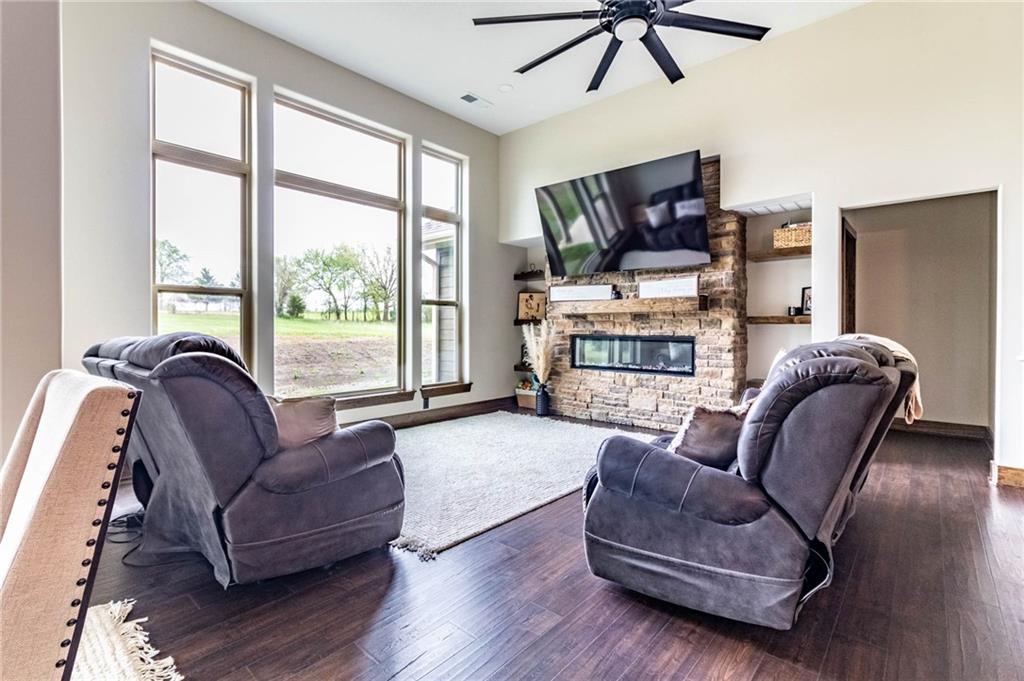 43 Northwest 150th Road Warrensburg, MO 64093 - Photo 14 of 42