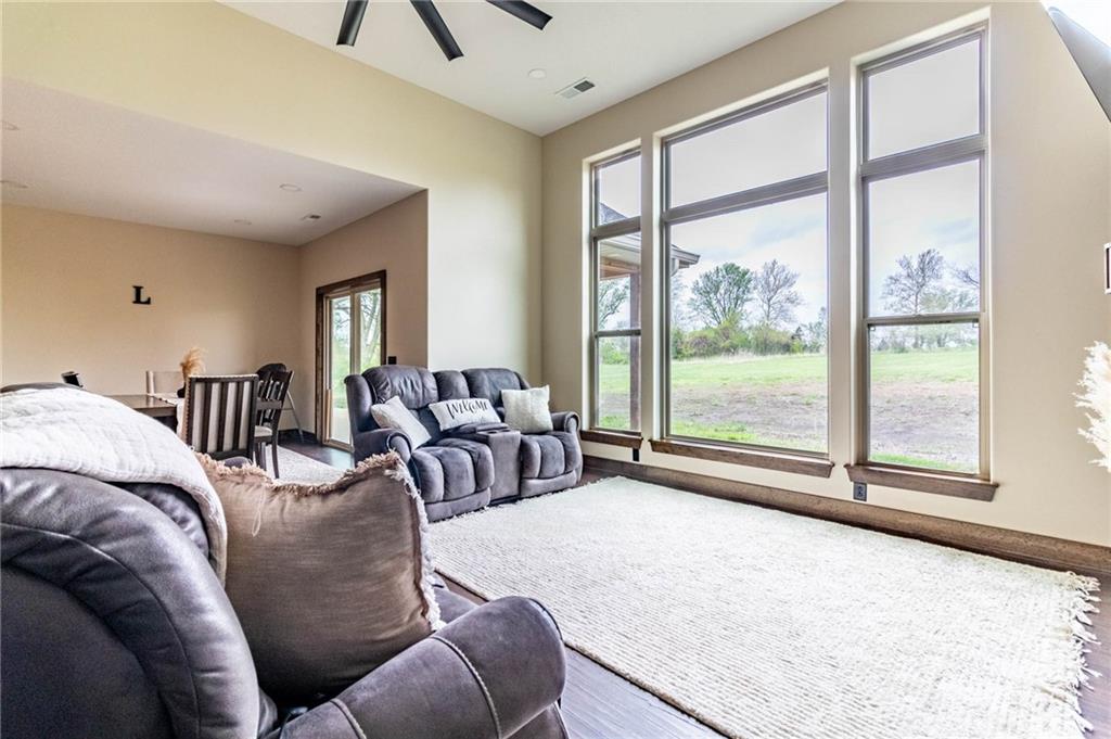 43 Northwest 150th Road Warrensburg, MO 64093 - Photo 16 of 42