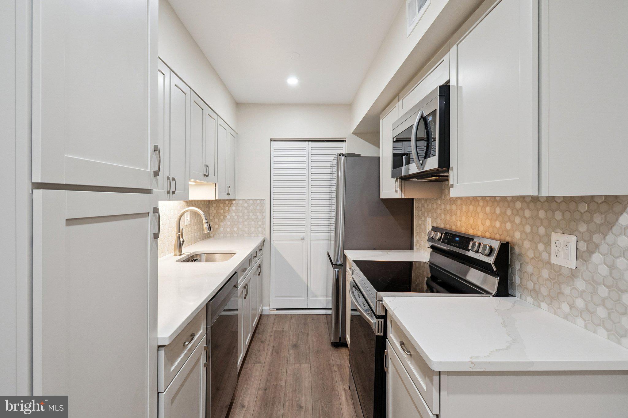 8312 Kingsgate Road, Unit 532 Springfield, VA 22152 - Photo 1 of 51