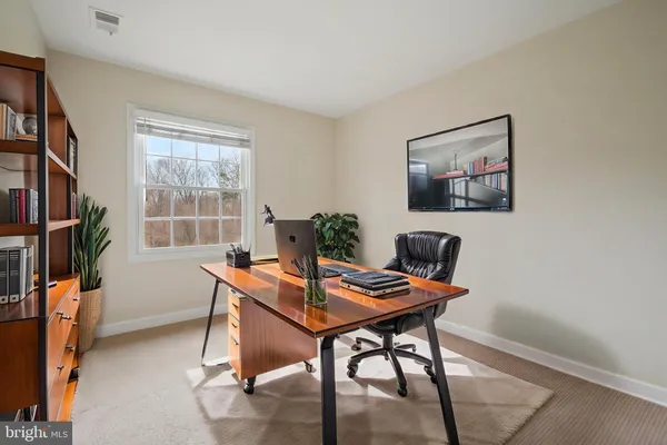 $414,900 | 8312 Kingsgate Road, Unit 532, Springfield, VA 22152