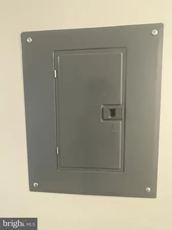 $414,900 | 8312 Kingsgate Road, Unit 532, Springfield, VA 22152