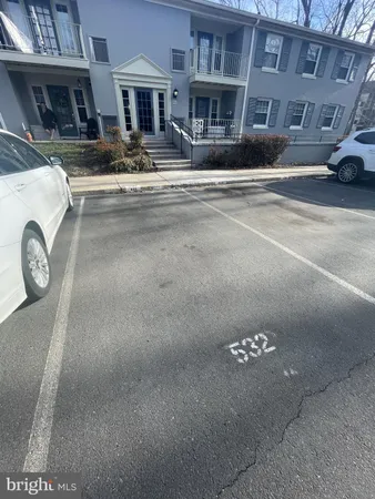 $414,900 | 8312 Kingsgate Road, Unit 532, Springfield, VA 22152