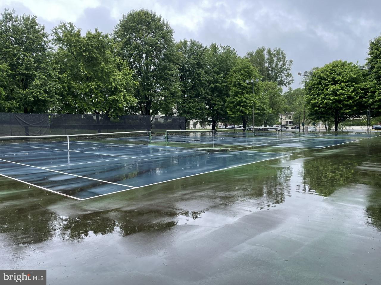 8312 Kingsgate Road, Unit 532 Springfield, VA 22152 - Photo 48 of 51 One of several tennis courts