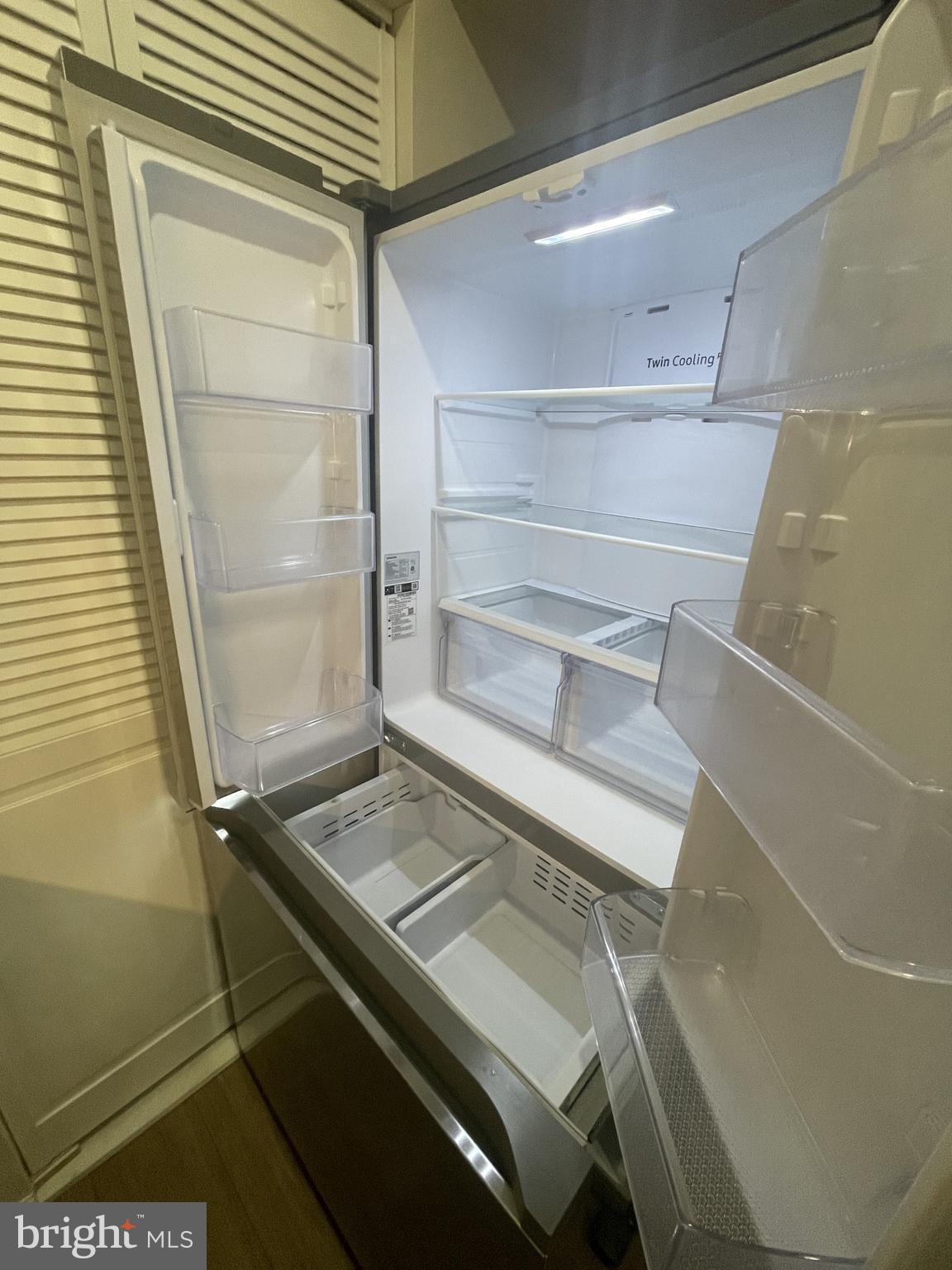 8312 Kingsgate Road, Unit 532 Springfield, VA 22152 - Photo 9 of 51 French Door Samsung Refrigerator