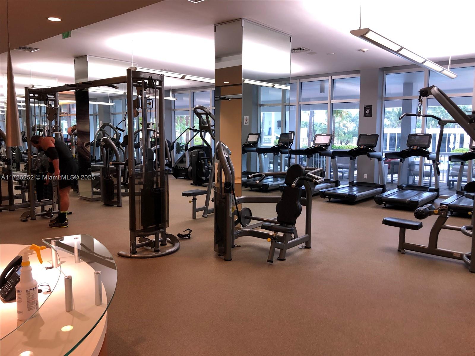 10275 Collins Avenue, Unit 1534 Bal Harbour, FL 33154 - Photo 18 of 33