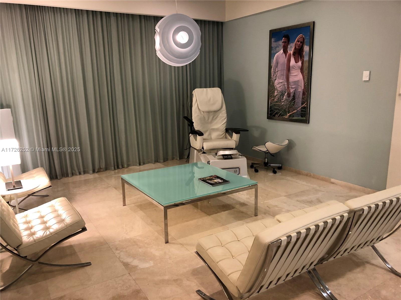 10275 Collins Avenue, Unit 1534 Bal Harbour, FL 33154 - Photo 25 of 33 massage area