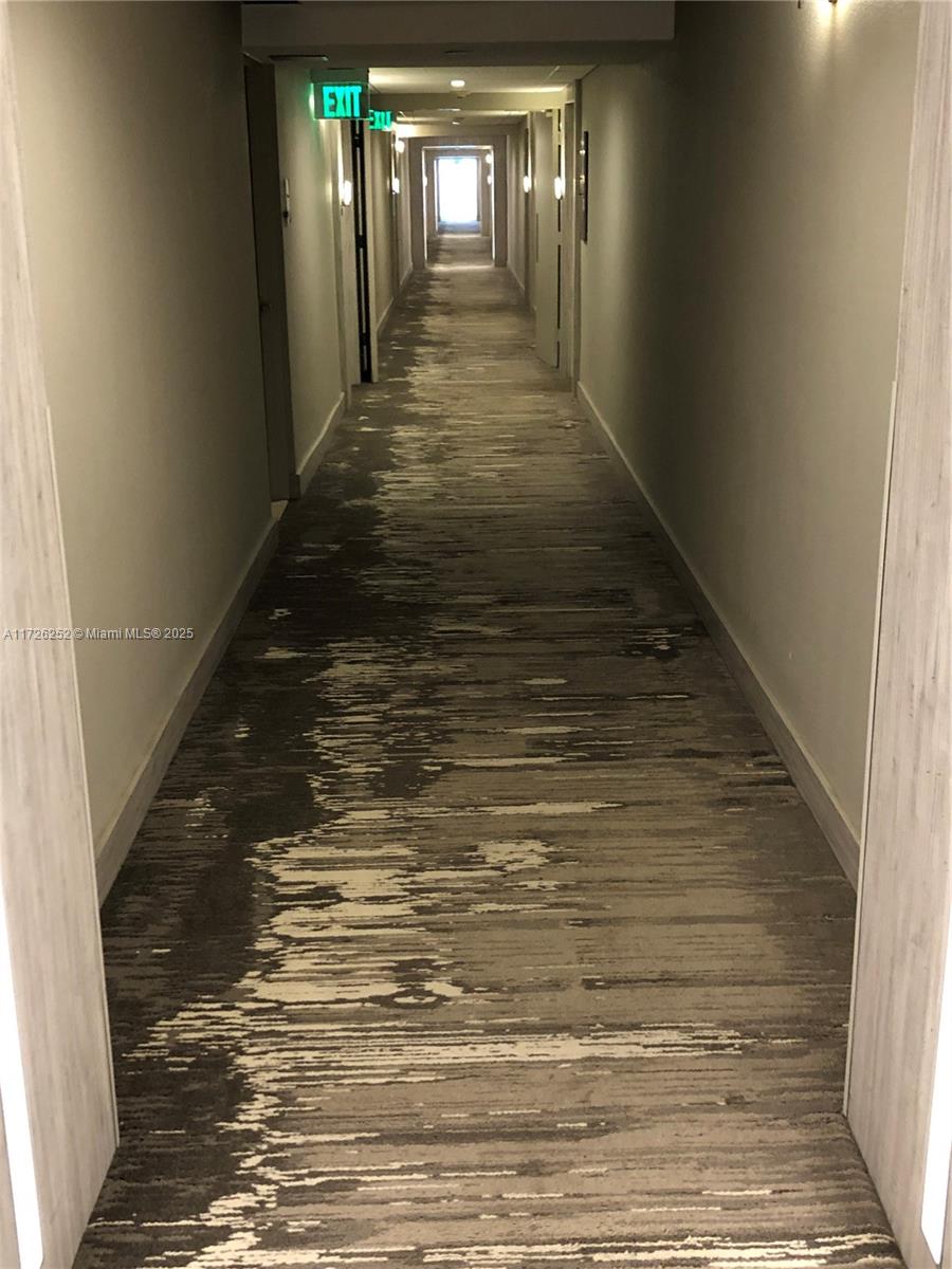 10275 Collins Avenue, Unit 1534 Bal Harbour, FL 33154 - Photo 27 of 33 hall to units