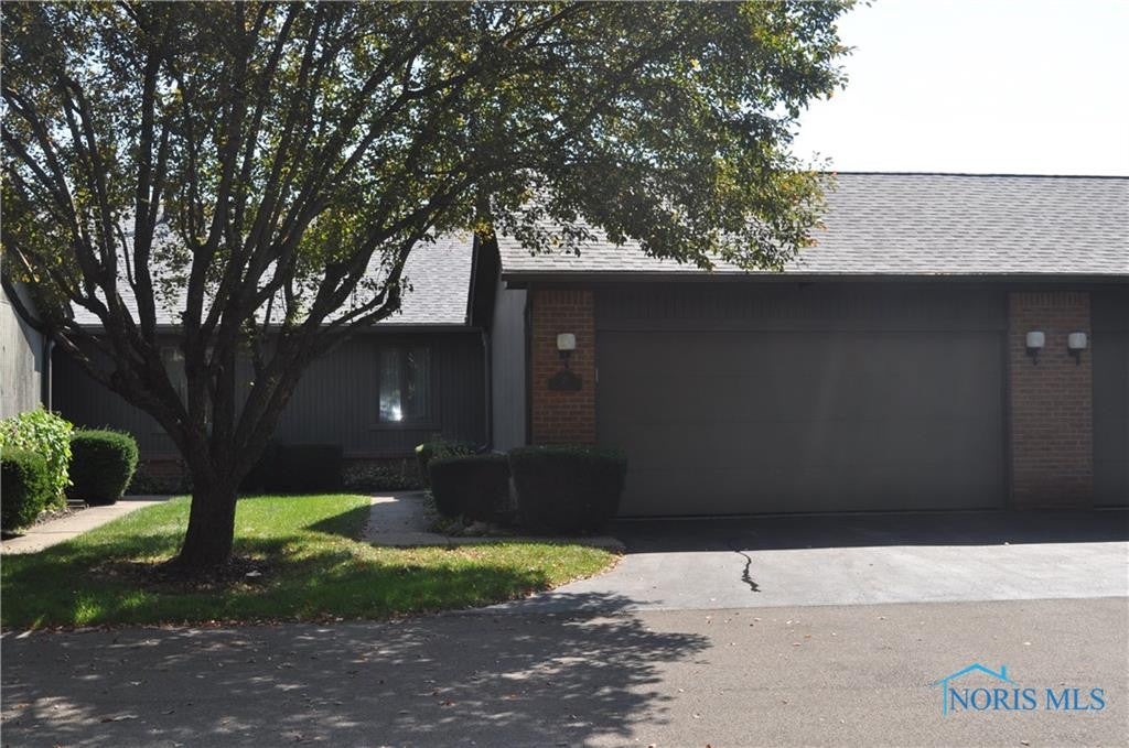 21 Exeter Road Perrysburg, OH 43551 - Photo 1 of 15 Gallery Image 1