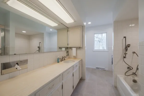 $899,900 | 15600 Griswold Springs Road, Plano, IL 60545