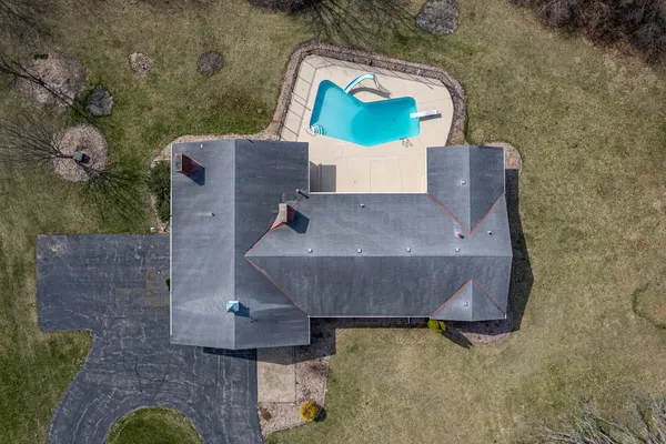 $899,900 | 15600 Griswold Springs Road, Plano, IL 60545