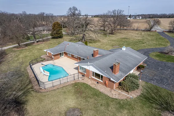 $899,900 | 15600 Griswold Springs Road, Plano, IL 60545