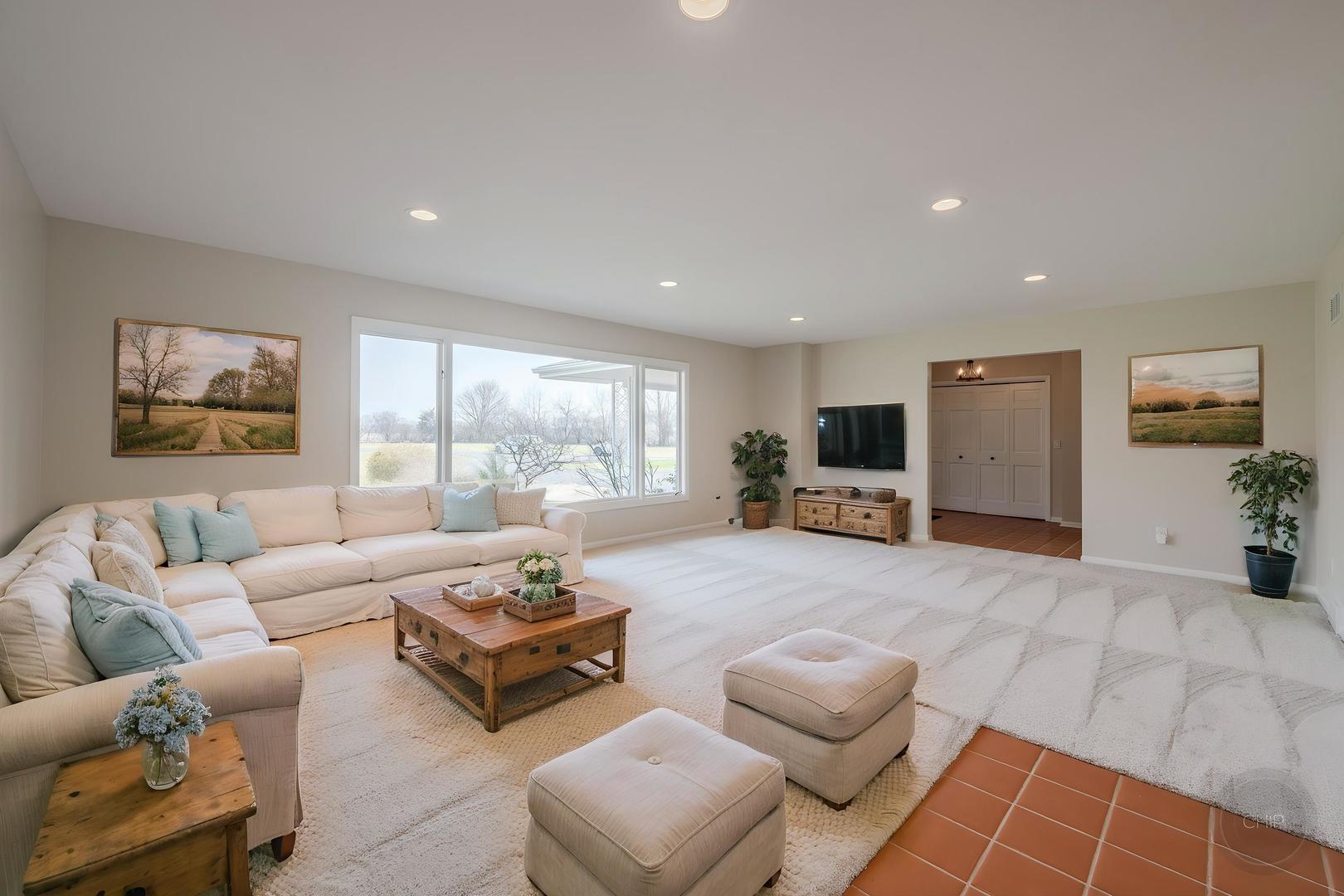 15600 Griswold Springs Road Plano, IL 60545 - Photo 8 of 91