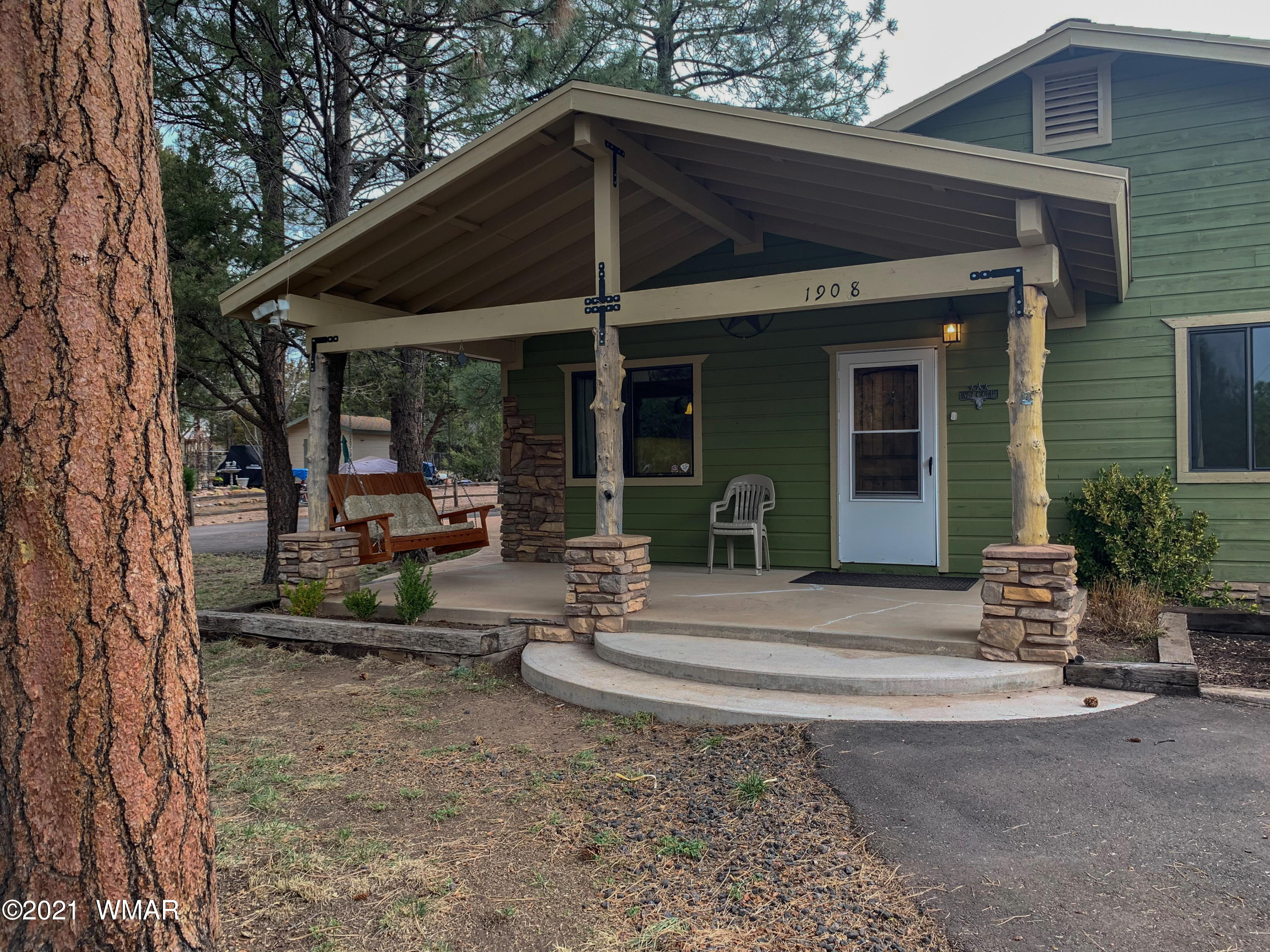 1908 Chevelon Road Overgaard, AZ 85933 - Photo 2 of 36
