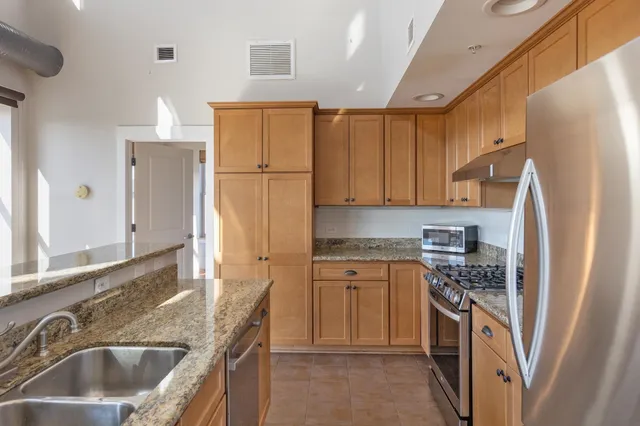 $4,350 | 60 Winooski Falls Way, Unit 1410, Winooski, VT 05404