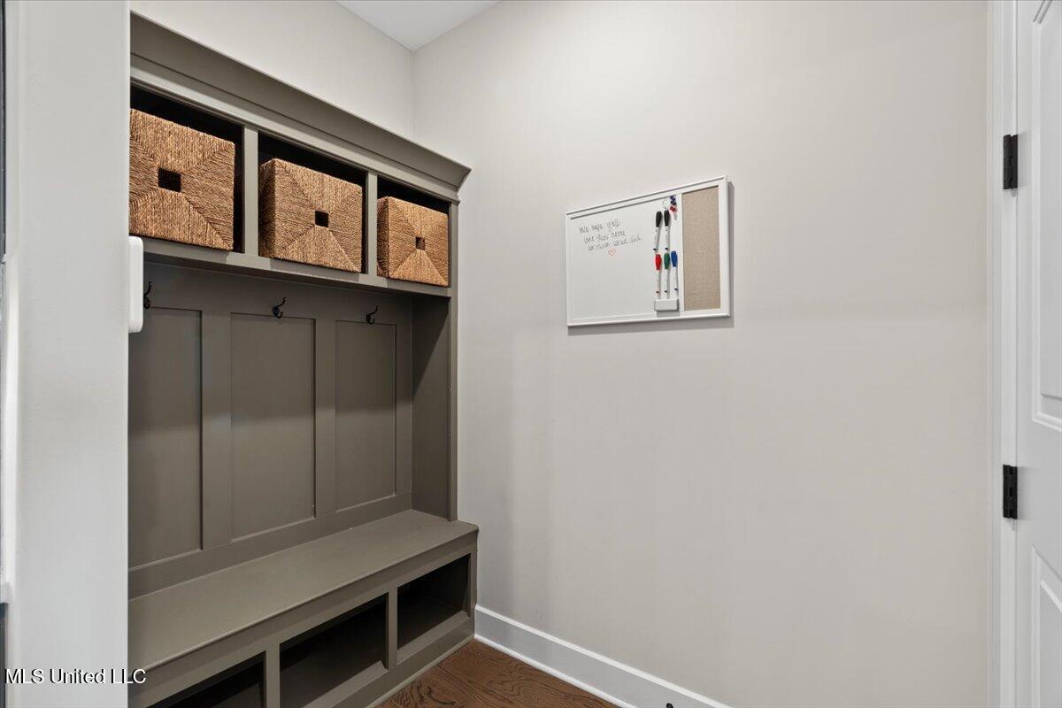 9564 Silo Pk Road Olive Branch, MS 38654 - Photo 12 of 50 Mudroom
