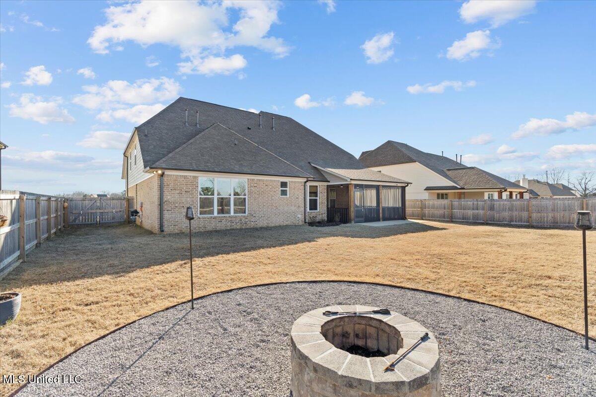 9564 Silo Pk Road Olive Branch, MS 38654 - Photo 47 of 50 Fire pit