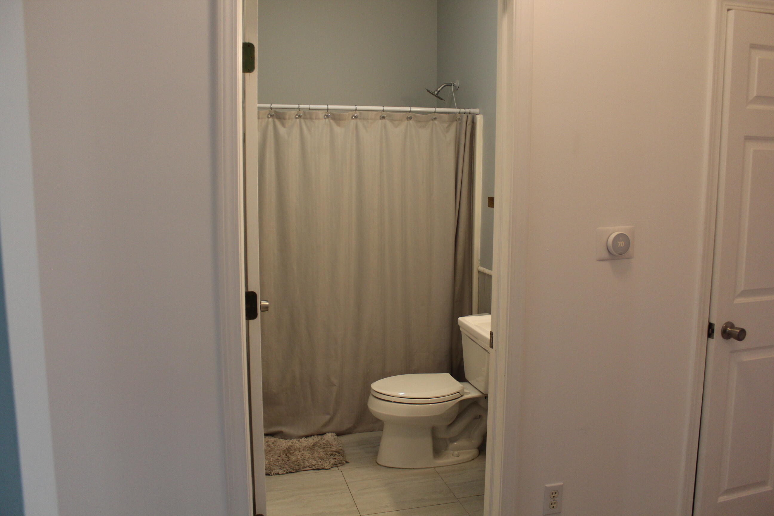 702 Beth Avenue Kalamazoo, MI 49004 - Photo 29 of 43 IMG_0189