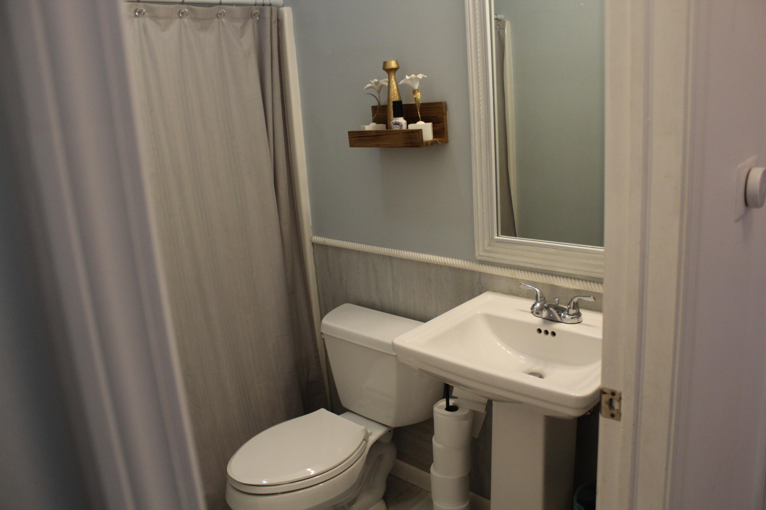 702 Beth Avenue Kalamazoo, MI 49004 - Photo 30 of 43 IMG_0190