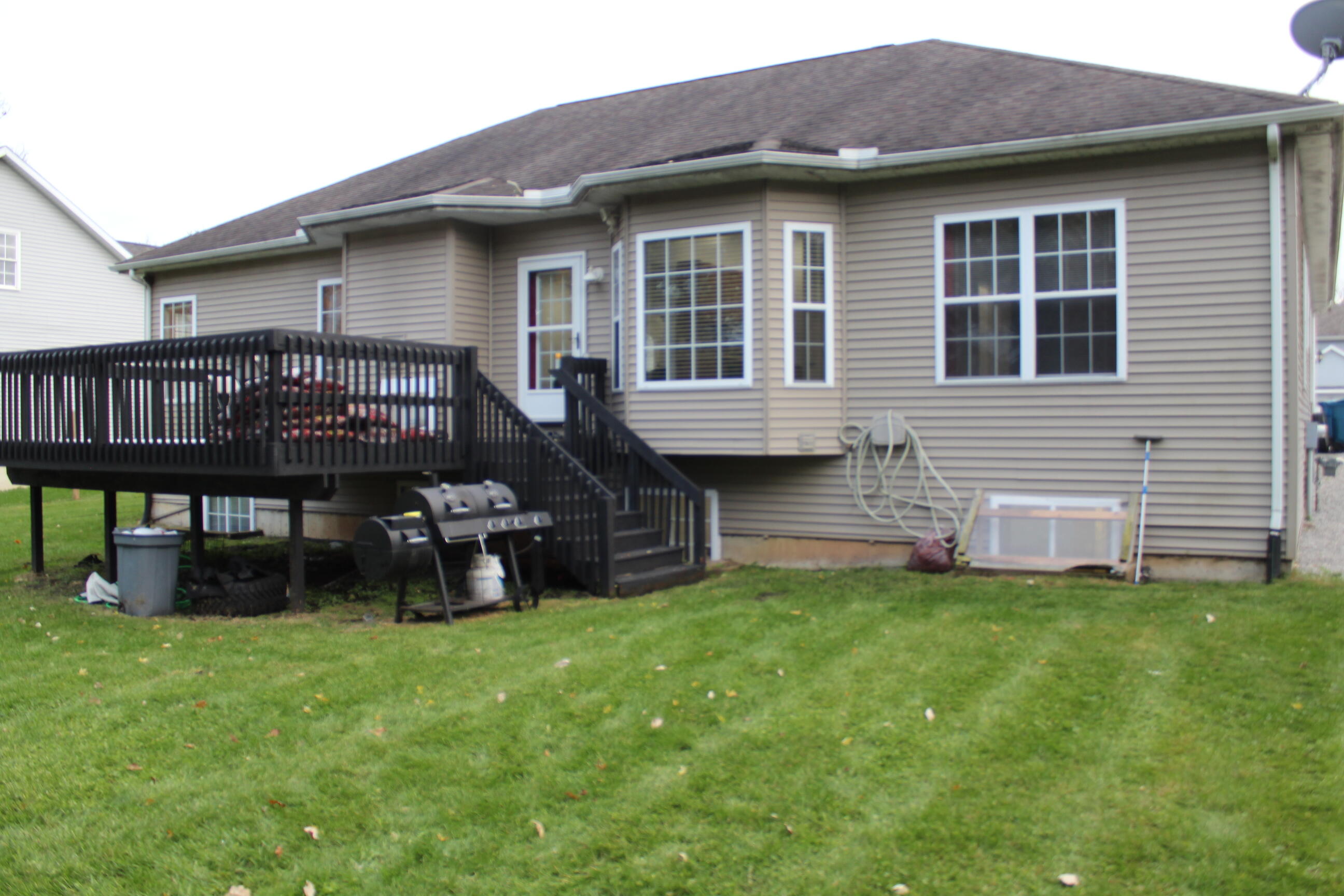 702 Beth Avenue Kalamazoo, MI 49004 - Photo 4 of 43 IMG_0152