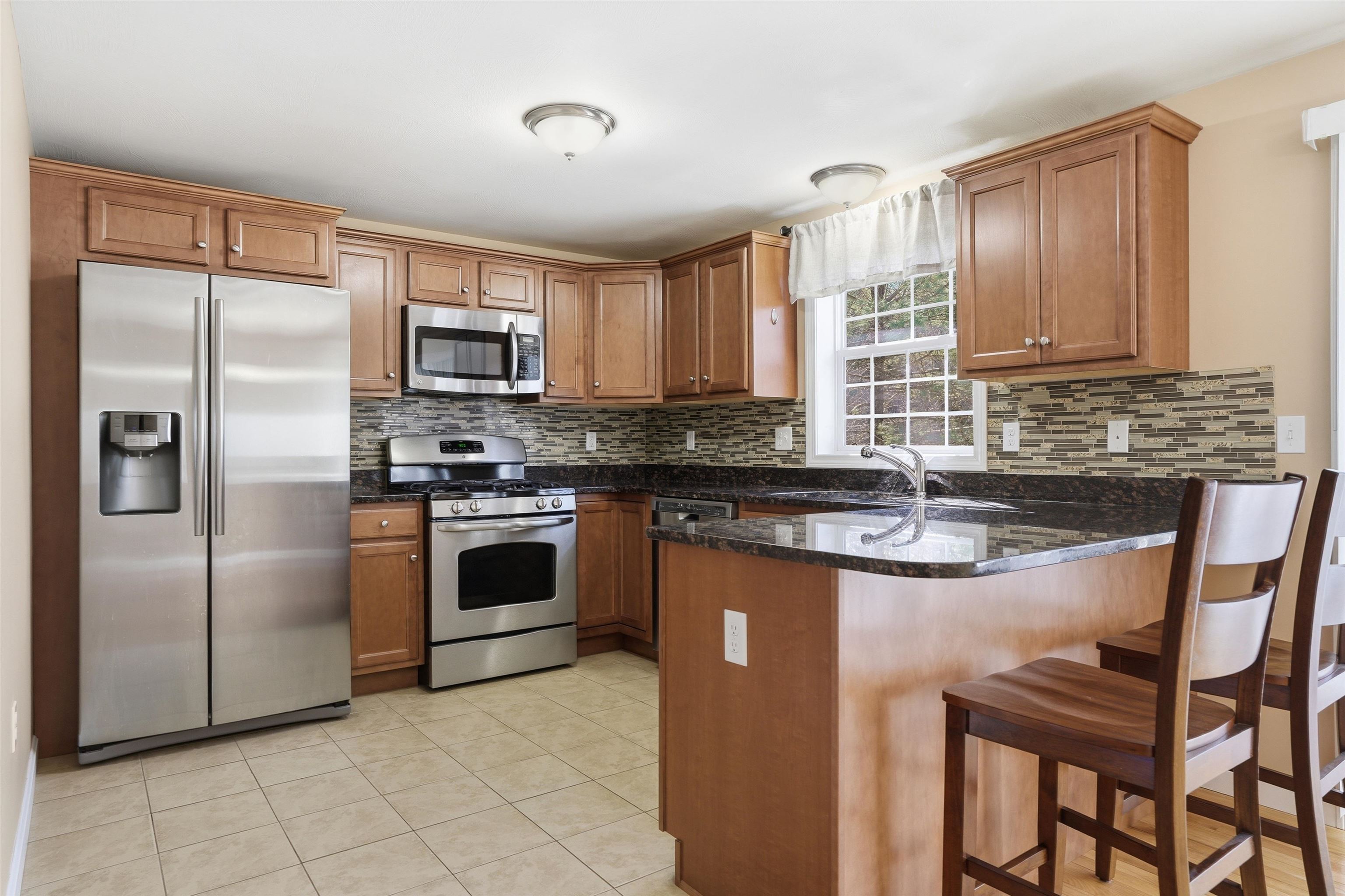 45 C Windham Road Hudson, NH 03051 - Photo 12 of 31 Gallery Image 12