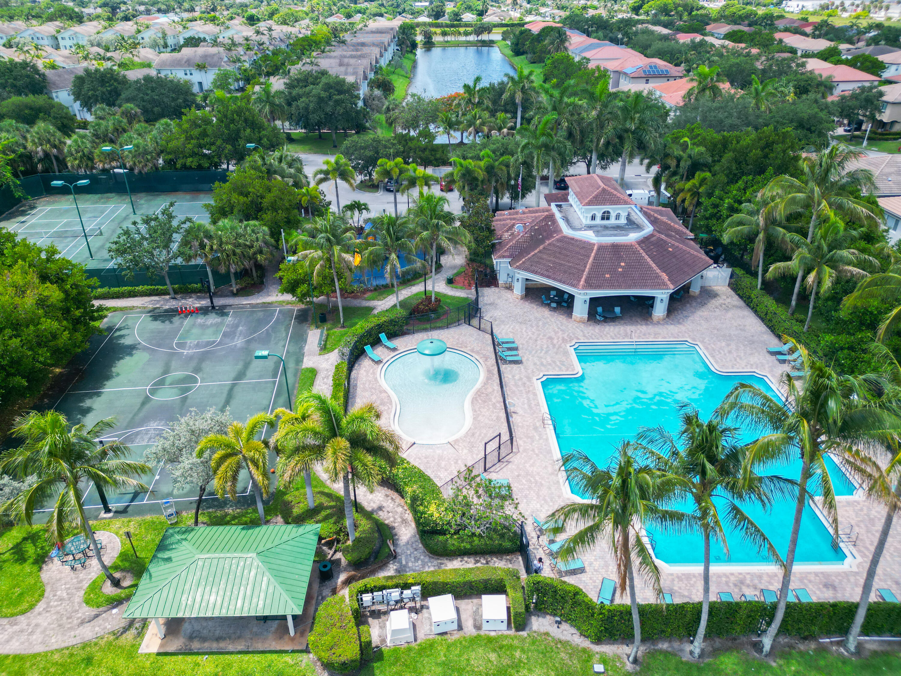 3133 Laurel Ridge Circle Riviera Beach, FL 33404 - Photo 20 of 27 Amenities