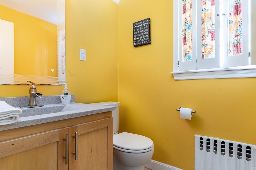 8 Hutchinson Road Winchester, MA 01890 - Photo 11 of 30