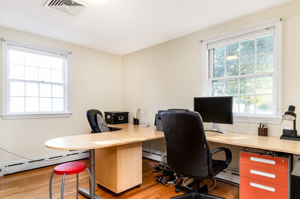 8 Hutchinson Road Winchester, MA 01890 - Photo 13 of 30