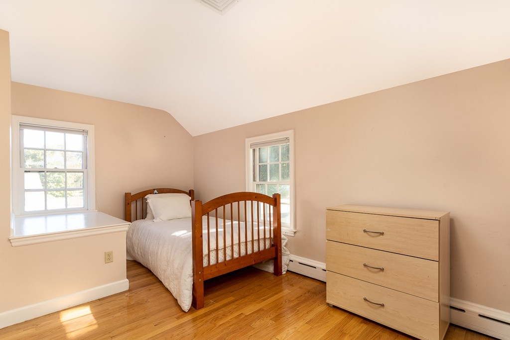8 Hutchinson Road Winchester, MA 01890 - Photo 16 of 30