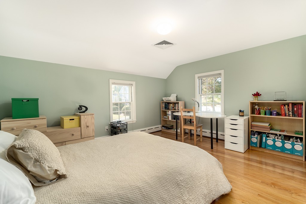 8 Hutchinson Road Winchester, MA 01890 - Photo 18 of 30