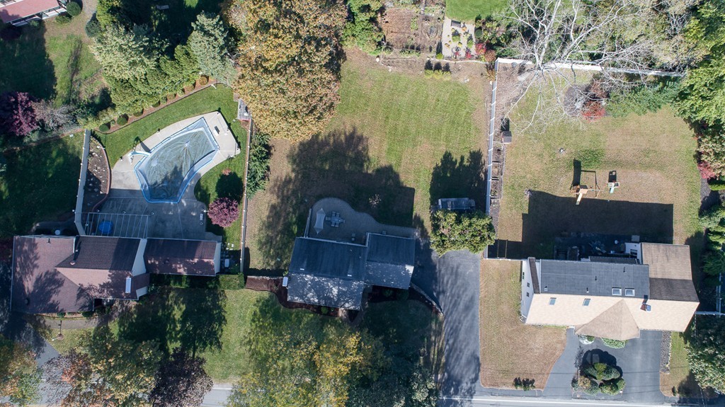 8 Hutchinson Road Winchester, MA 01890 - Photo 28 of 30