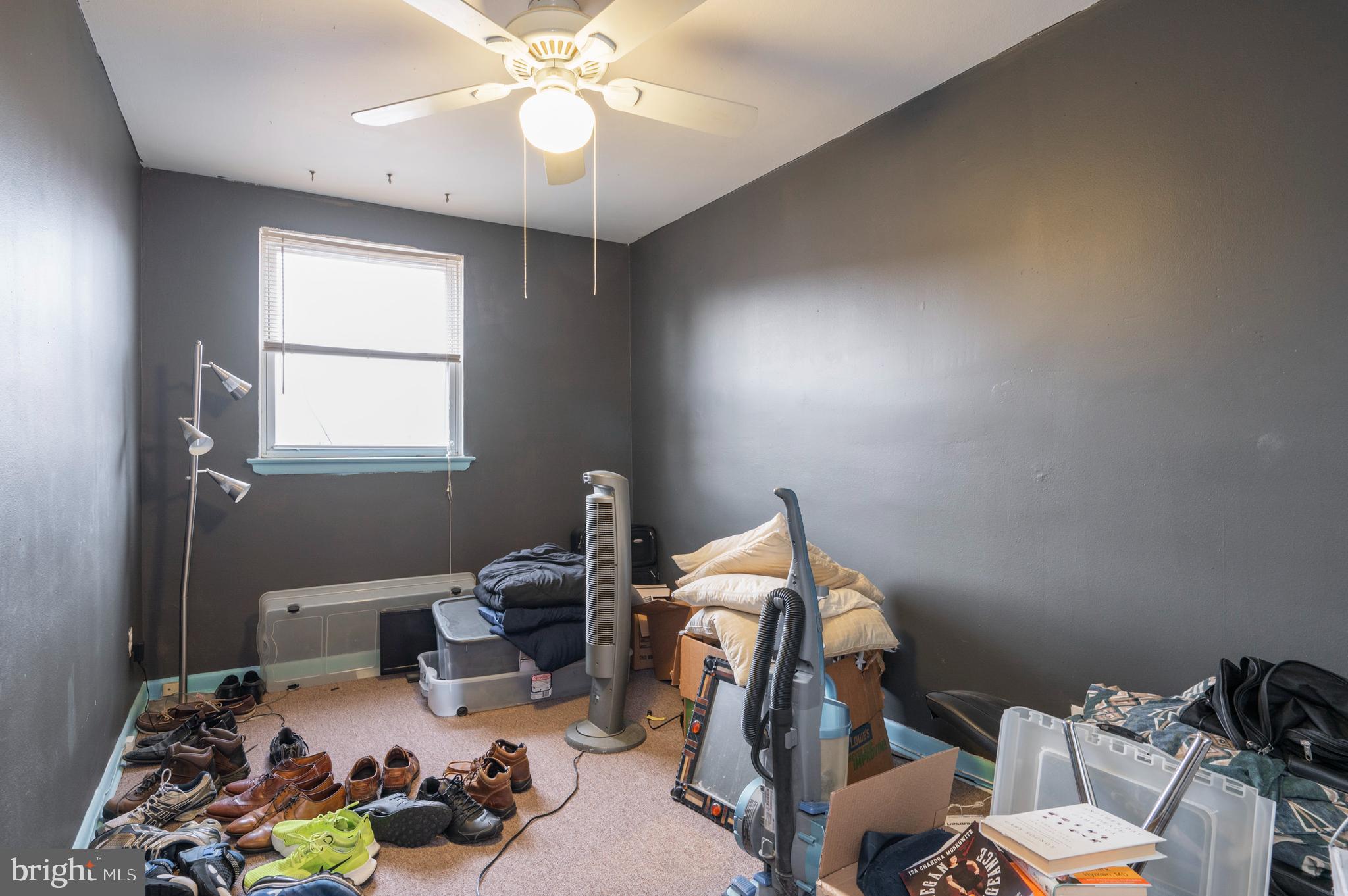 2588 Cranston Road Philadelphia, PA 19131 - Photo 26 of 38 a bedroom with a workspace