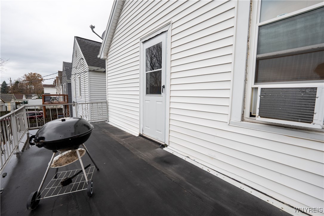 397 Sanders Road Buffalo, NY 14216 - Photo 33 of 44 Upper Porch