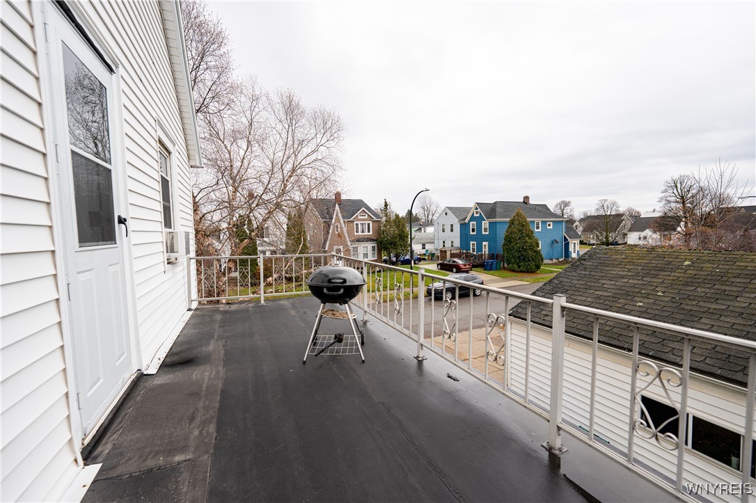397 Sanders Road Buffalo, NY 14216 - Photo 34 of 44 Upper Porch